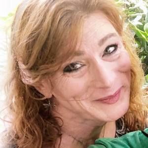 Meet your Posher, Brenda